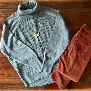 GAP Oversized Grey Turtleneck sweater, Size M